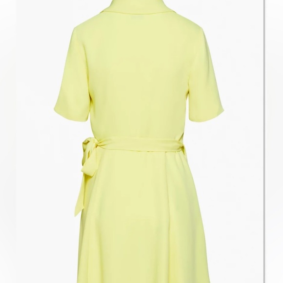 𝅺ARITZIA Babaton Amira Mini Wrap Dress In Chamomile Yellow Size M - Picture 7 of 7